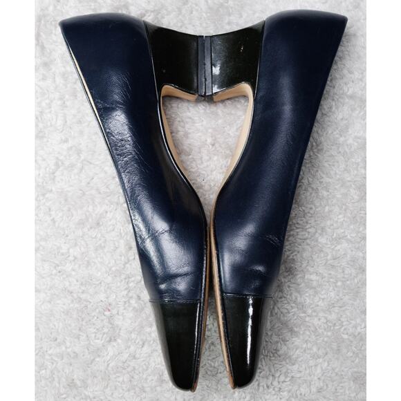 Etienne Aigner Vintage Ann Marie Navy and Black Toe Cap Pumps Womens Size 8.5 - Picture 15 of 16
